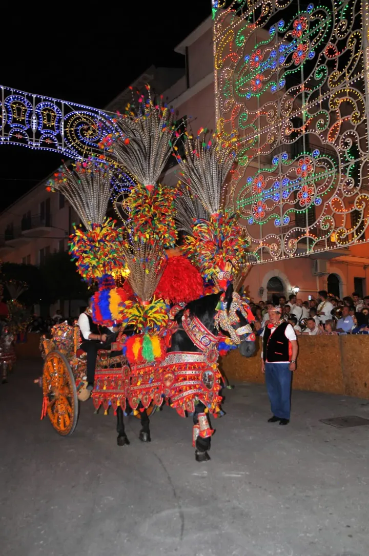 Momento della festa di Santa Rosalia alla Quisquina che testimonia la tradizione plurisecolare